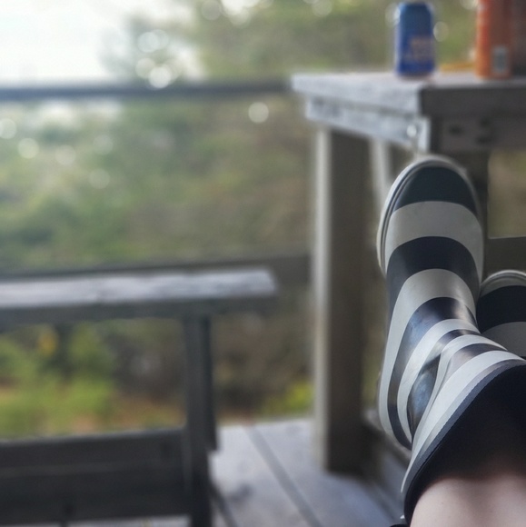 Meet your Posher, Terra - Picture 1 of 1